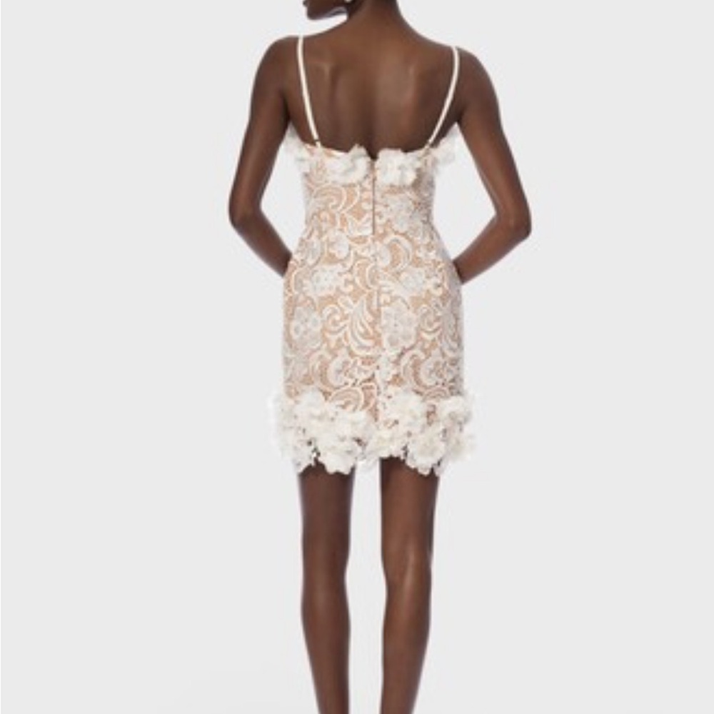 HELSI Women's White Quinn Lace Mini Dress Size SMALL - Picture 2 of 15
